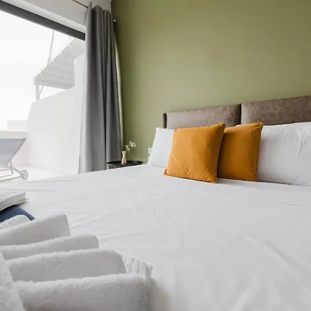 Crescent View Ph - Mlh Escape By Homely! شقة المليحة