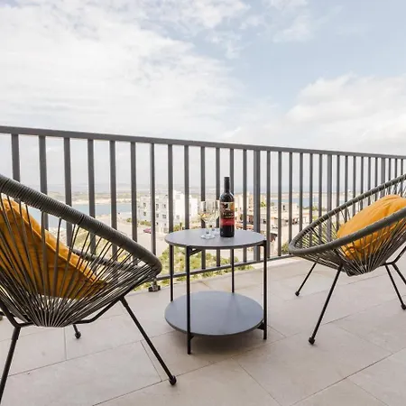 Apartamento Crescent View Ph - Mlh Escape By Homely!