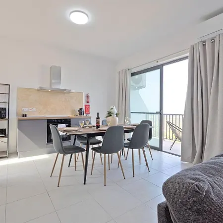 Crescent View Ph - Mlh Escape By Homely! *