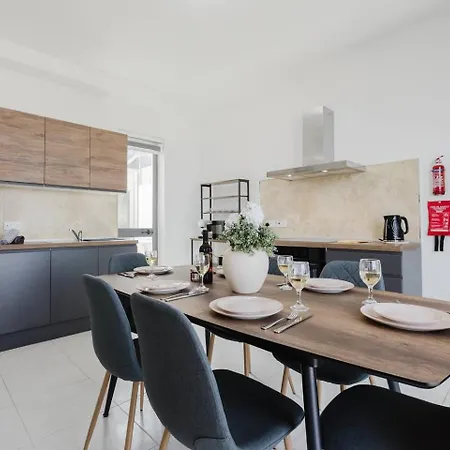 Crescent View Ph - Mlh Escape By Homely! Mellieħa