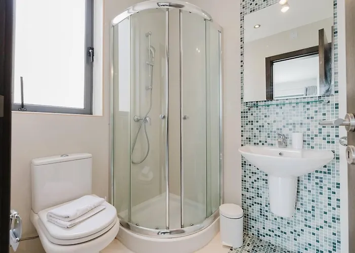 Crescent View Ph - Mlh Escape By Homely! * 멜리에하